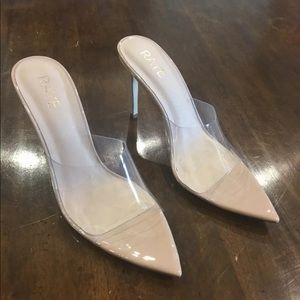 RAYE xREVOLVE Oliver heel in Nude/PVC SZ 9